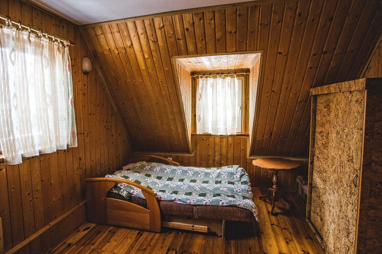 Janowa Chata Клетно Экстерьер фото